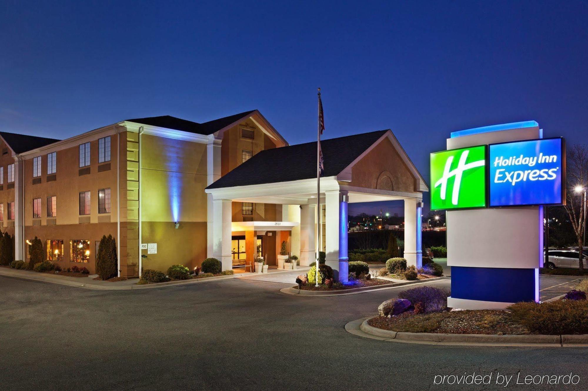 Express By Ihg Hotel Winston-Salem