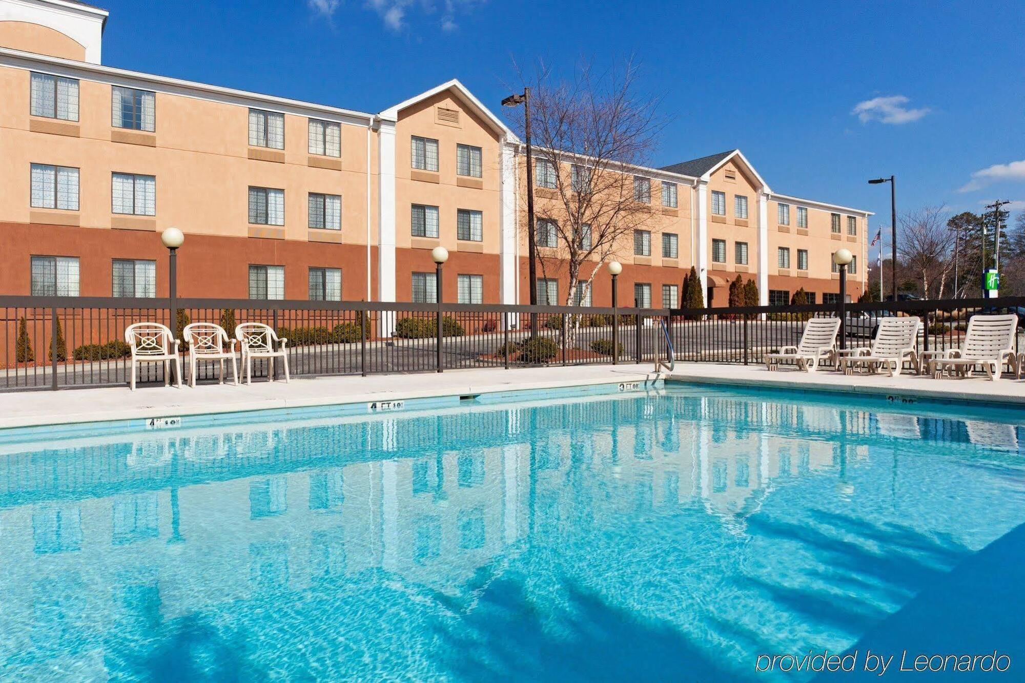 Hotel Express By Ihg Winston-Salem